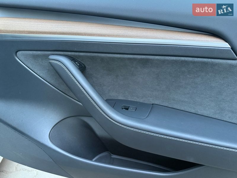 Седан Tesla Model 3 2023 в Хмельницком фото 24 Седан Tesla Model 3 2023 в Хмельницком
