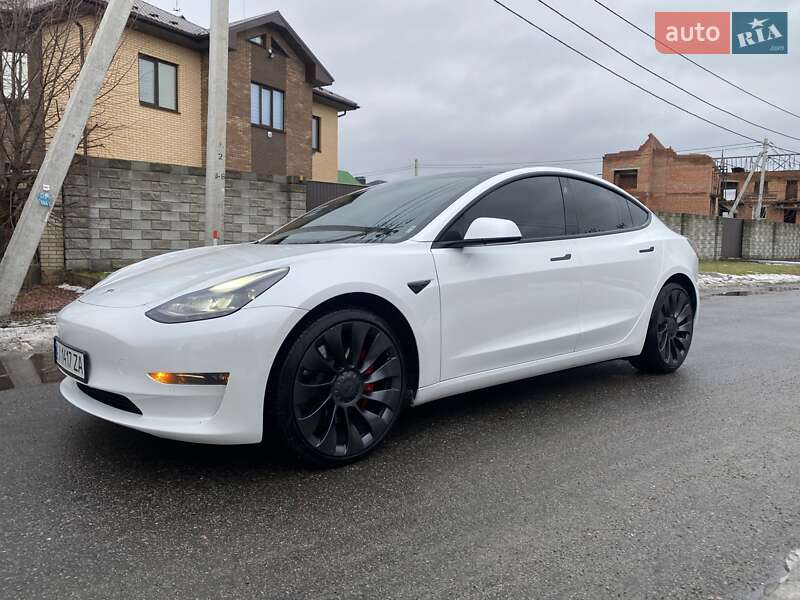 Tesla Model 3 2022