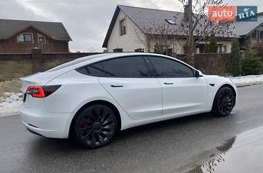Седан Tesla Model 3 2022 в Киеве