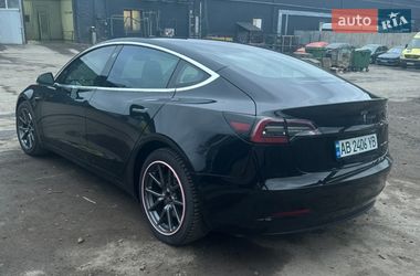 Седан Tesla Model 3 2019 в Виннице