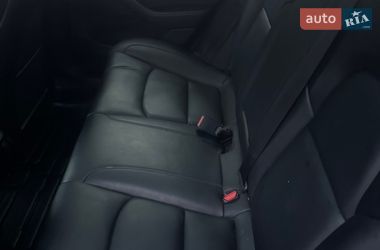 Седан Tesla Model 3 2019 в Виннице