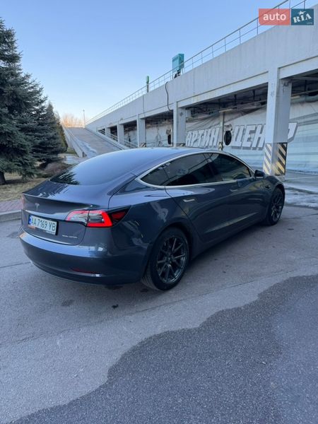 Седан Tesla Model 3 2019 в Киеве фото 21 Седан Tesla Model 3 2019 в Киеве