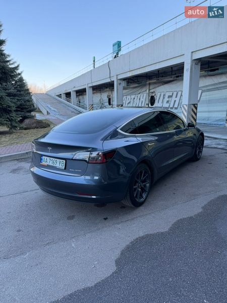 Седан Tesla Model 3 2019 в Киеве фото 23 Седан Tesla Model 3 2019 в Киеве