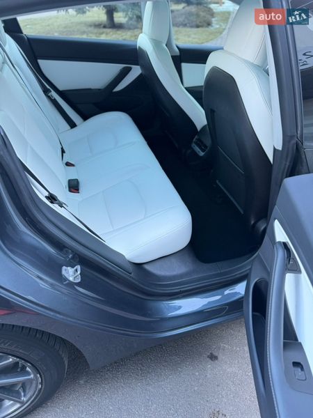 Седан Tesla Model 3 2019 в Киеве фото 59 Седан Tesla Model 3 2019 в Киеве