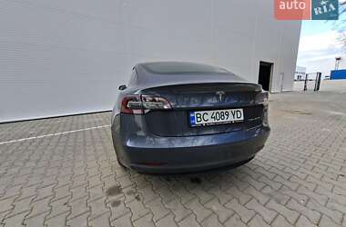 Седан Tesla Model 3 2021 в Львове