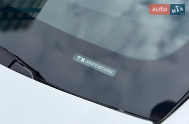 Седан Tesla Model 3 2025 в Дніпрі