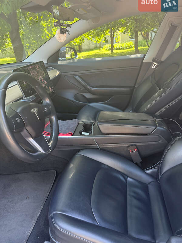 Седан Tesla Model 3 2018 в Львове фото 6 Седан Tesla Model 3 2018 в Львове