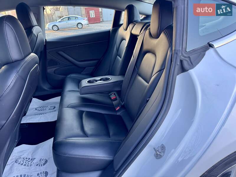 Седан Tesla Model 3 2019 в Києві фото 18 Седан Tesla Model 3 2019 в Києві