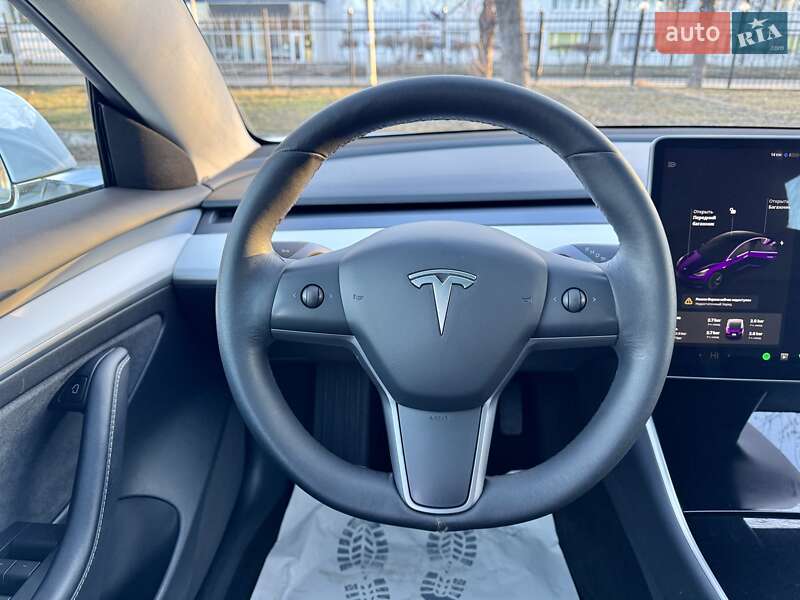 Седан Tesla Model 3 2019 в Києві фото 23 Седан Tesla Model 3 2019 в Києві