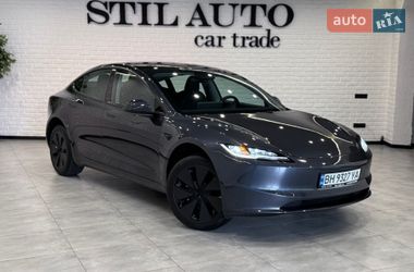 Седан Tesla Model 3 2025 в Одессе