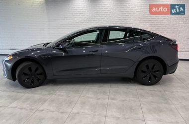 Седан Tesla Model 3 2025 в Одессе