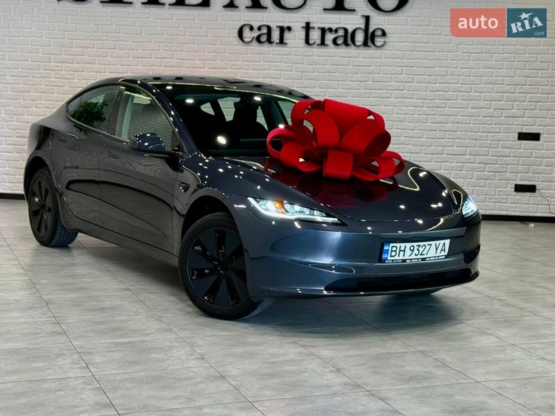 Седан Tesla Model 3 2025 в Одессе