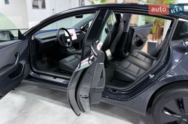 Седан Tesla Model 3 2025 в Одессе