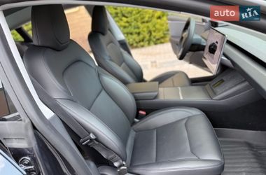Седан Tesla Model 3 2025 в Одессе