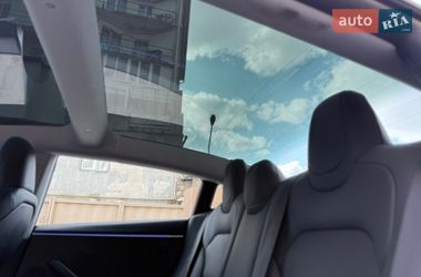 Седан Tesla Model 3 2025 в Одессе