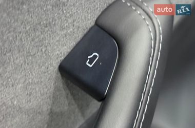 Седан Tesla Model 3 2025 в Одессе