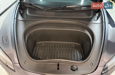 Седан Tesla Model 3 2025 в Одессе