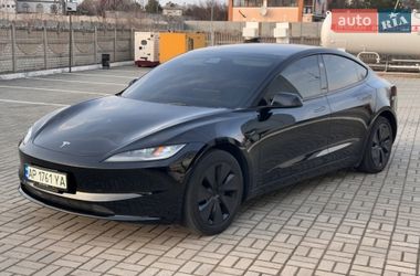 Седан Tesla Model 3 2024 в Запорожье