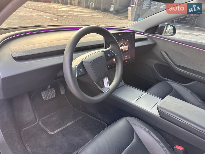 Седан Tesla Model 3 2024 в Запорожье