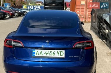 Седан Tesla Model 3 2018 в Киеве