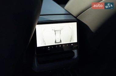 Седан Tesla Model 3 2024 в Киеве