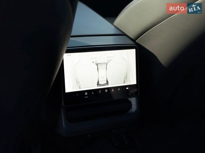 Седан Tesla Model 3 2024 в Киеве