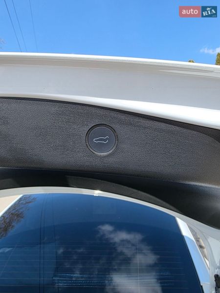 Седан Tesla Model 3 2022 в Каменец-Подольском фото 10 Седан Tesla Model 3 2022 в Каменец-Подольском