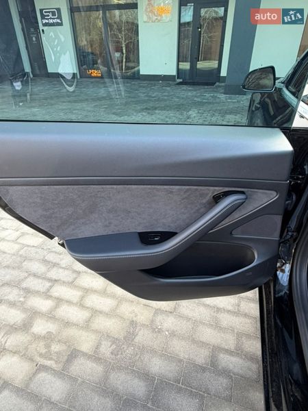 Седан Tesla Model 3 2020 в Киеве фото 17 Седан Tesla Model 3 2020 в Киеве