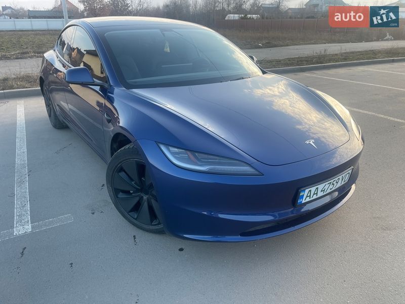 Седан Tesla Model 3 2024 в Киеве