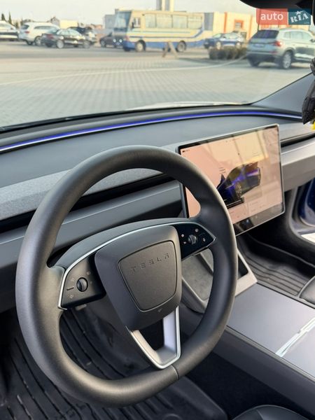 Седан Tesla Model 3 2025 в Хусте
