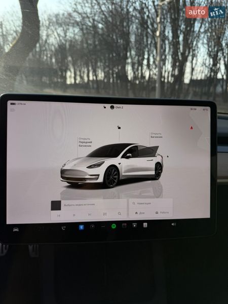 Седан Tesla Model 3 2022 в Львове