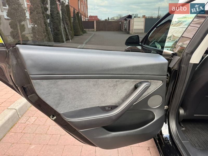Седан Tesla Model 3 2023 в Стрые фото 37 Седан Tesla Model 3 2023 в Стрые