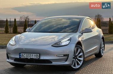 Седан Tesla Model 3 2017 в Луцьку
