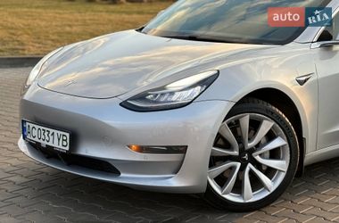 Седан Tesla Model 3 2017 в Луцьку