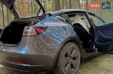 Седан Tesla Model 3 2022 в Львове
