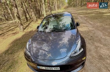Седан Tesla Model 3 2022 в Львове