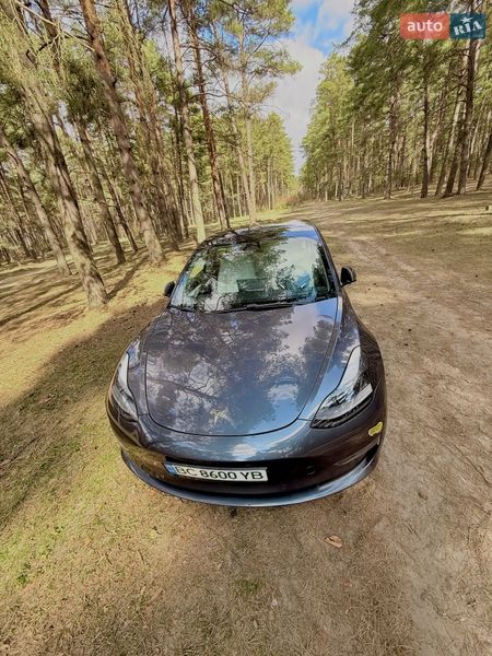 Седан Tesla Model 3 2022 в Львове фото 24 Седан Tesla Model 3 2022 в Львове