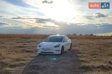 Седан Tesla Model 3 2021 в Нових Санжарах