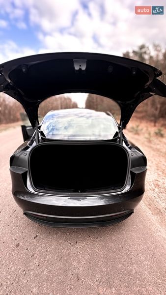 Седан Tesla Model 3 2024 в Костопілі фото 21 Седан Tesla Model 3 2024 в Костопілі