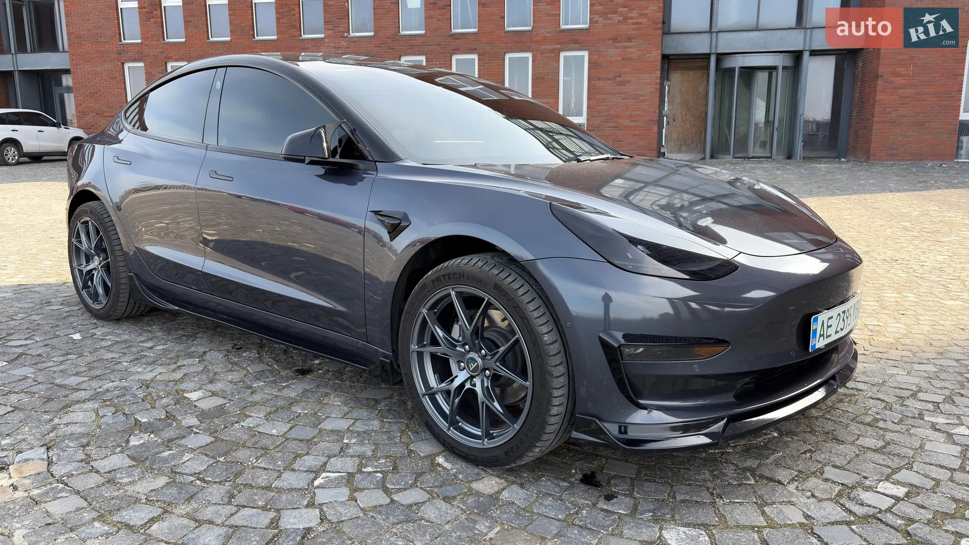 2022 Tesla Model 3 - фото 1
