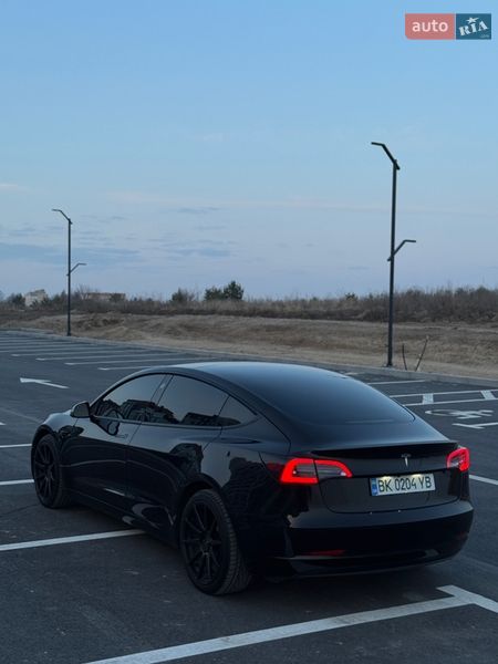 Седан Tesla Model 3 2022 в Ровно фото 10 Седан Tesla Model 3 2022 в Ровно