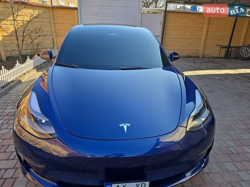 Tesla Model 3 2022