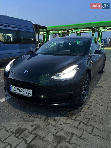 Tesla Model 3 2019 Tesla Model 3 2019