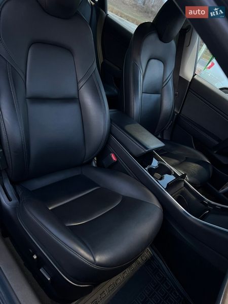 Седан Tesla Model 3 2019 в Львове фото 18 Седан Tesla Model 3 2019 в Львове