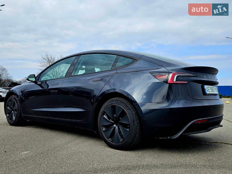 Седан Tesla Model 3 2025 в Днепре фото 7 Седан Tesla Model 3 2025 в Днепре