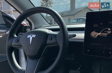 Седан Tesla Model 3 2022 в Львове