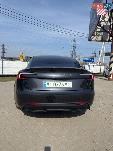 Седан Tesla Model 3 2025 в Києві