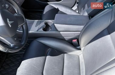 Седан Tesla Model 3 2019 в Днепре
