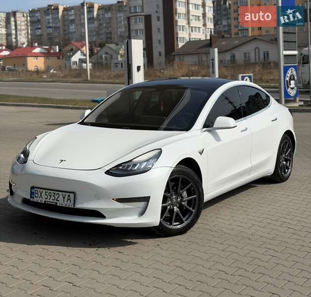 Tesla Model 3 2019 Tesla Model 3 2019