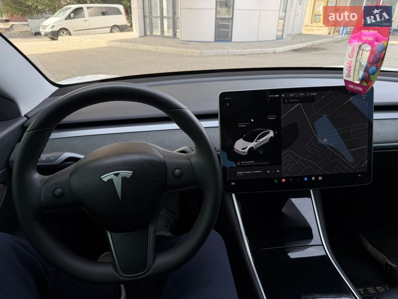 Седан Tesla Model 3 2019 в Хмельницком